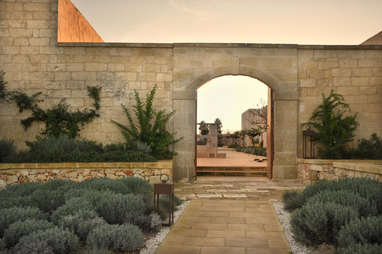 Masseria Corte Degli Aromi Palmariggi Exterior photo