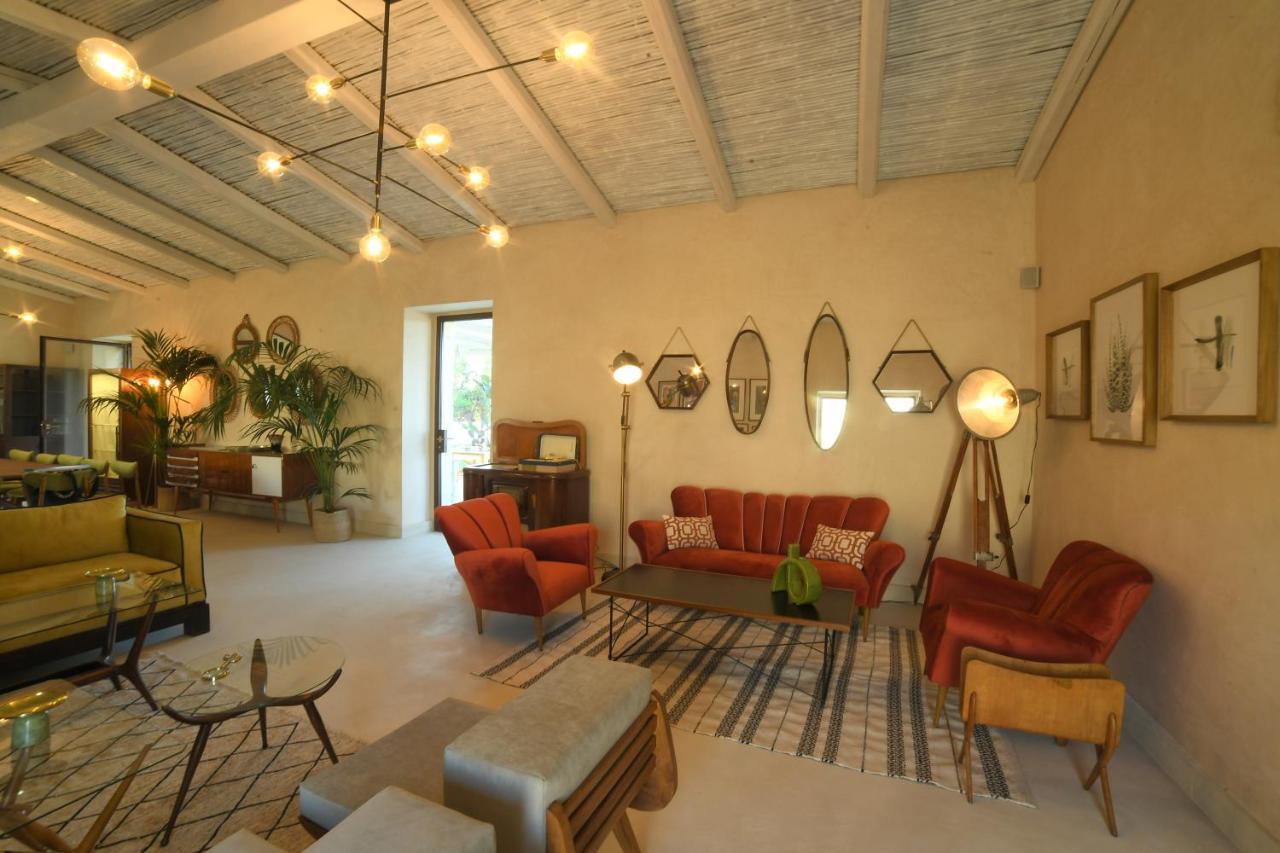 Masseria Corte Degli Aromi Palmariggi Exterior photo